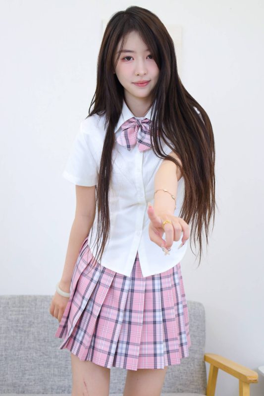 绮梦摄影 NO.329 依依 无印珍藏版 [318P-150P-2V-13.13G]-觅颜社