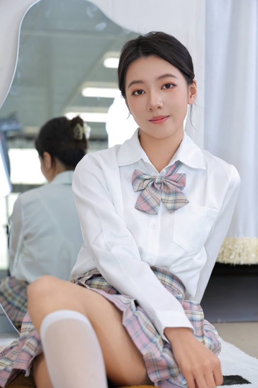 绮梦摄影 NO.414 淇淇 无印珍藏版 [310P-150P-2V-9.9G]-觅颜社