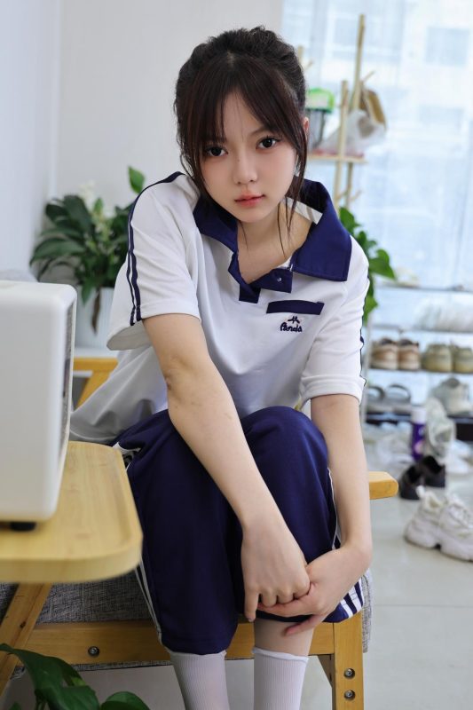 绮梦摄影 NO.374 小P 无印珍藏版 [307P-150P-2V-12.1G]-觅颜社