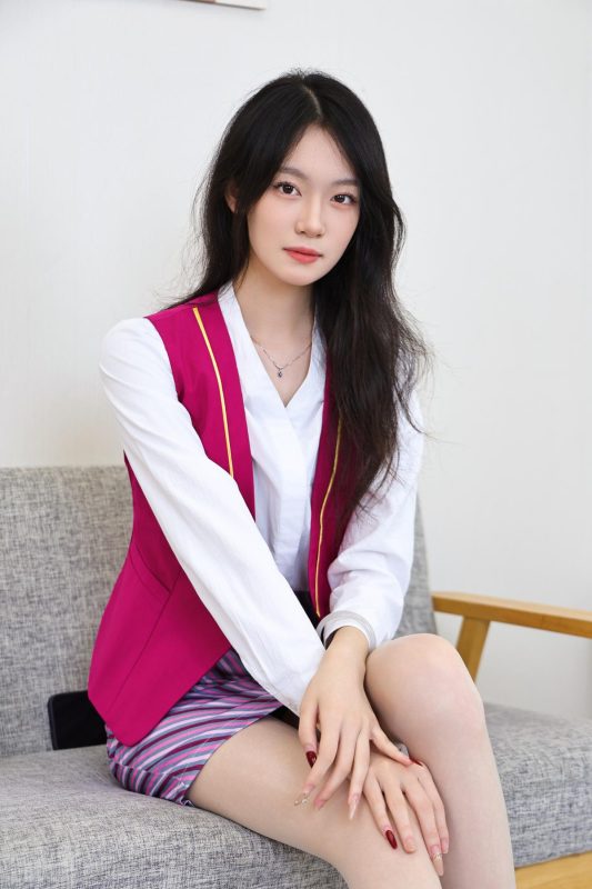 绮梦摄影 NO.380 小艺 无印珍藏版 [309P-150P-2V-13.4G]-觅颜社