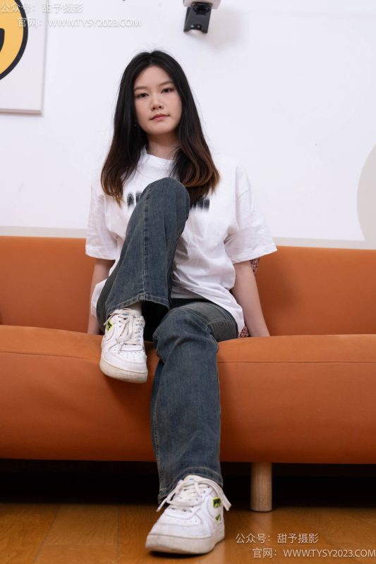 甜予摄影070期：松松-板鞋、白棉袜、裸足-觅颜社