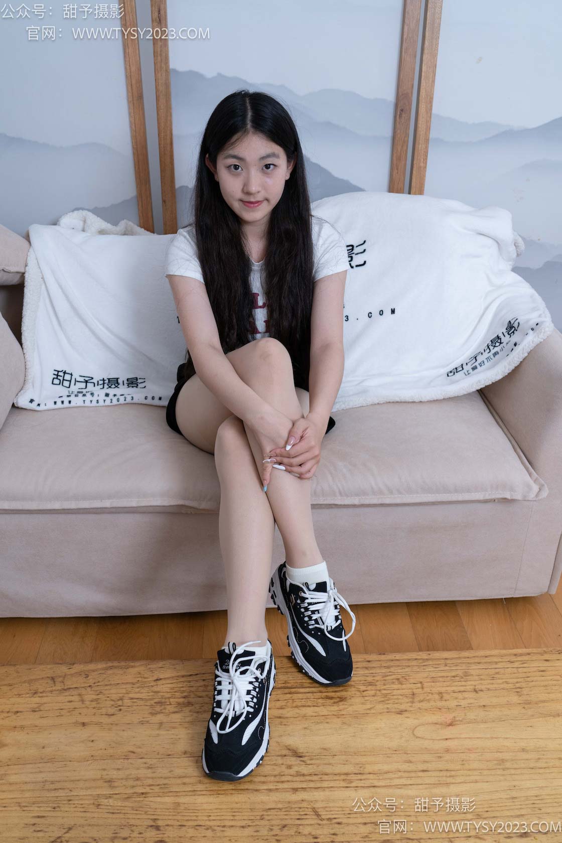 甜予摄影079期：小云-运动鞋、白棉袜、肉丝（脚尖加固款）-觅颜社