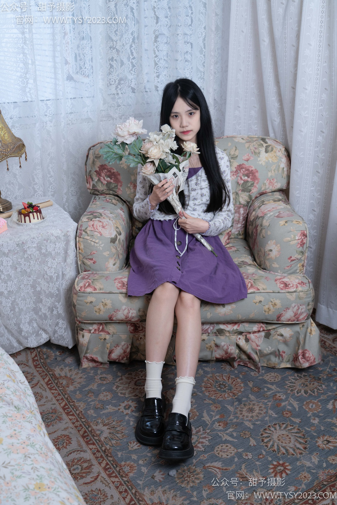 甜予摄影009期：胡桃-皮鞋、白棉袜、裸足-觅颜社