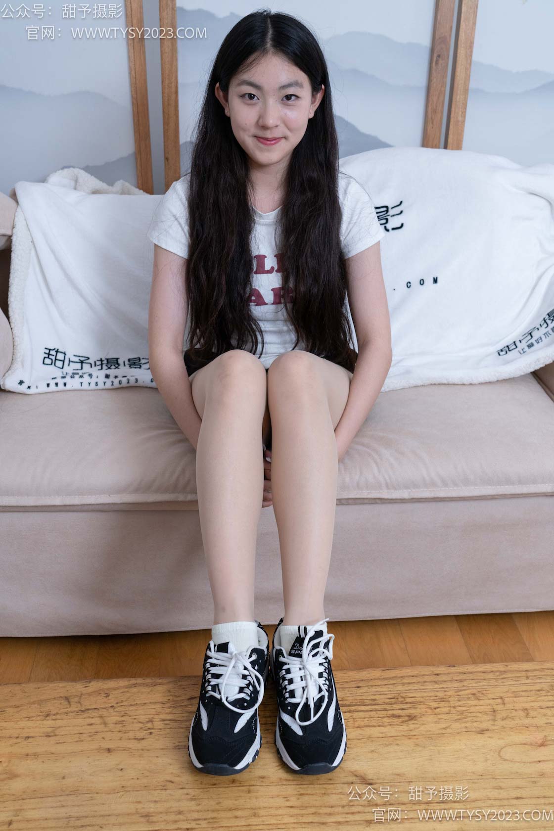 图片[4]-甜予摄影079期：小云-运动鞋、白棉袜、肉丝（脚尖加固款）-觅颜社