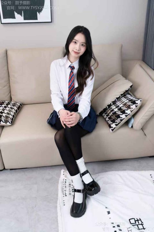 甜予摄影196期：知知-皮鞋、高跟鞋、白棉袜、小腿袜、肉丝、黑丝-觅颜社