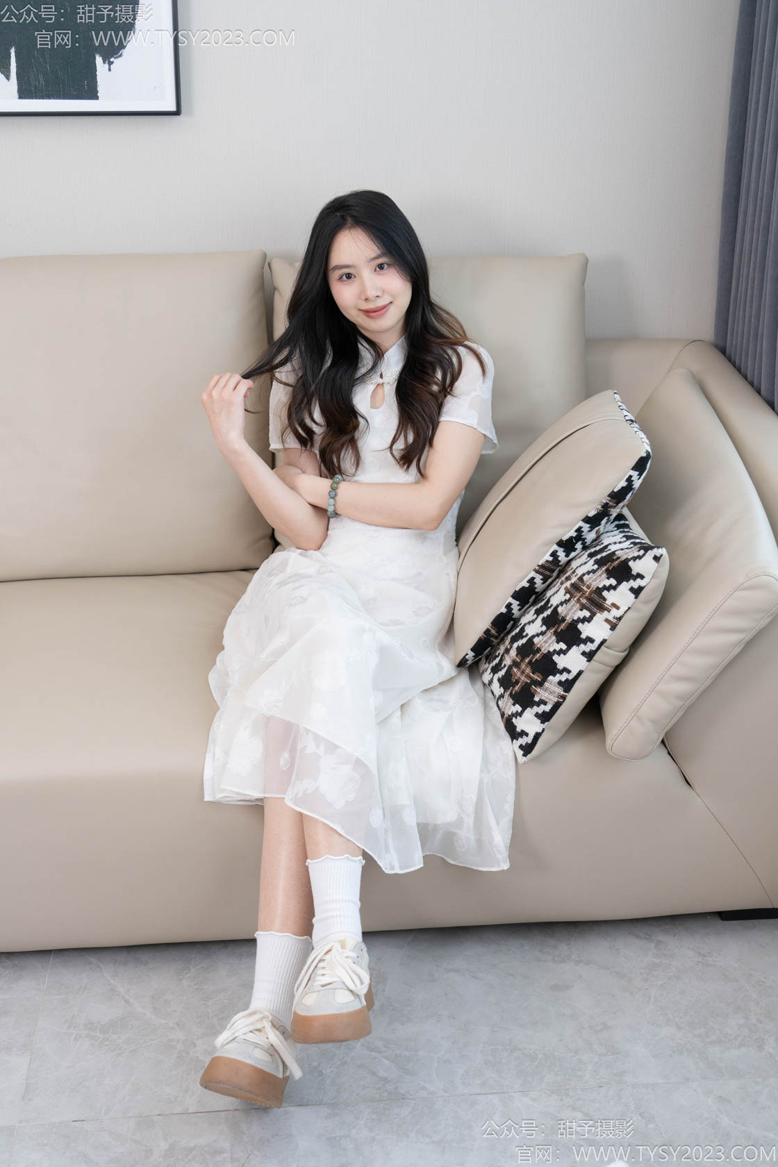 甜予摄影198期：知知-板鞋、白棉袜、裸足-觅颜社