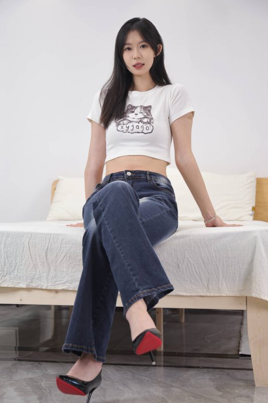 绮梦摄影 NO.498 小然 无印珍藏版 [320P-150P-2V-11.18G]-觅颜社