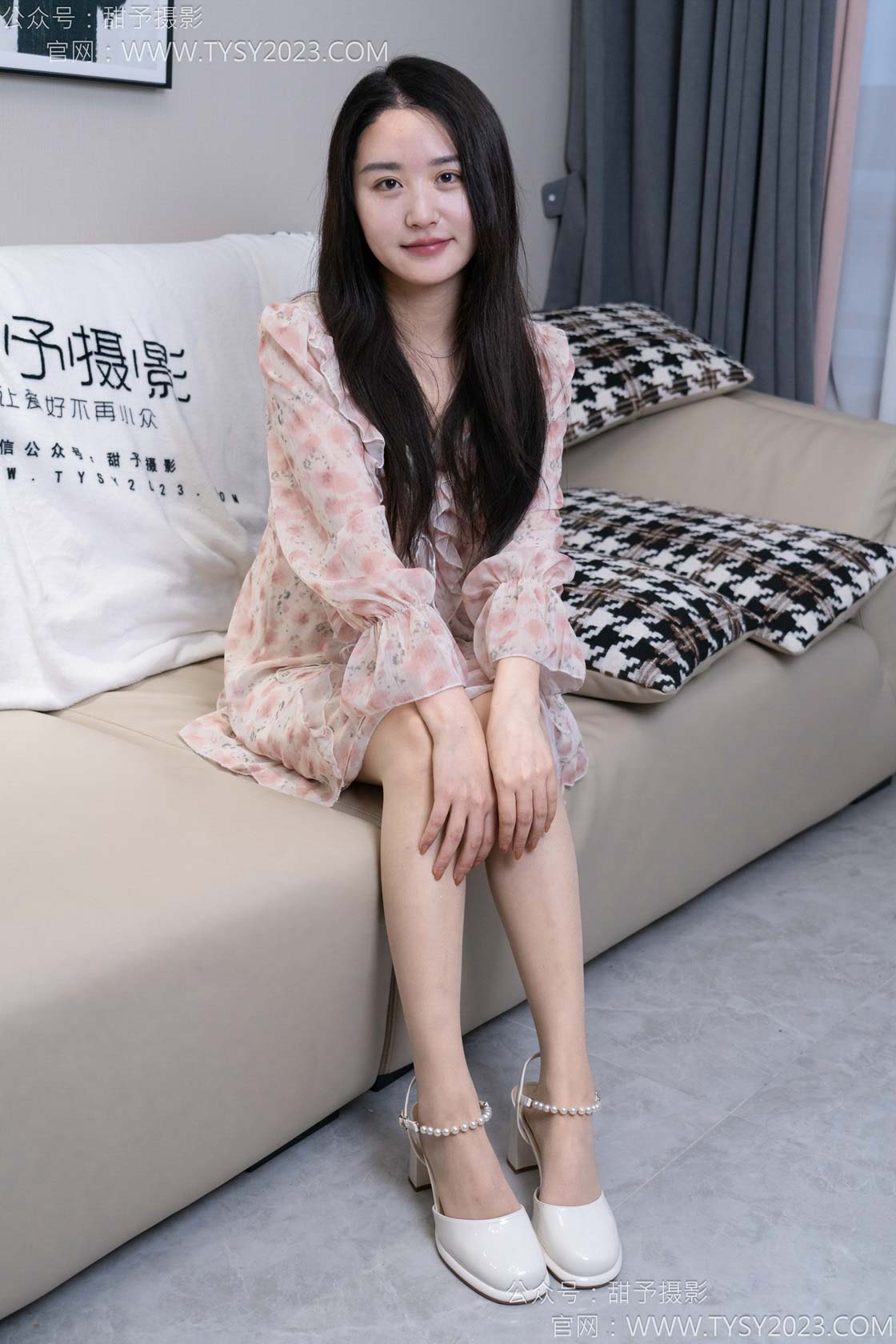 甜予摄影144期：澜澜-高跟鞋、薄肉丝（脚尖加固）-觅颜社