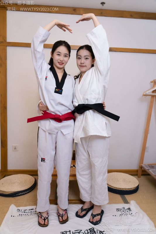 甜予摄影088期：思思小云-跆拳道服、人字拖、裸足-觅颜社