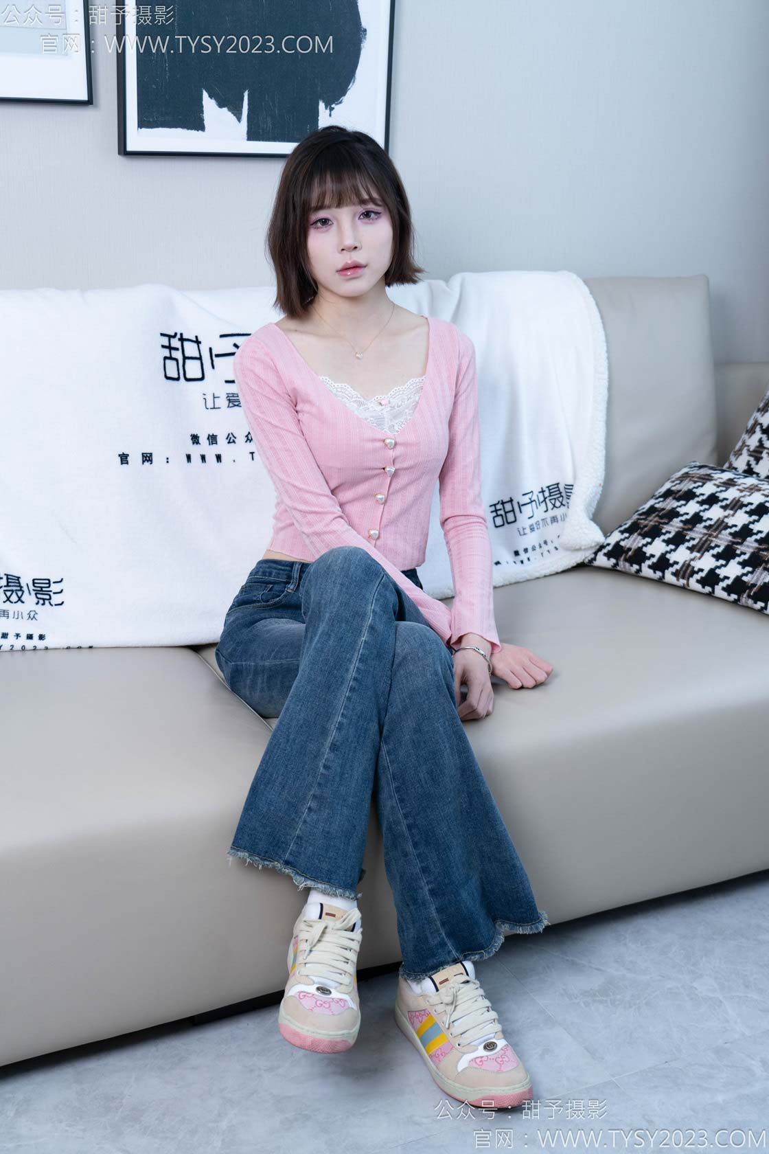 甜予摄影170期：珞珞-板鞋、白棉袜、裸足-觅颜社