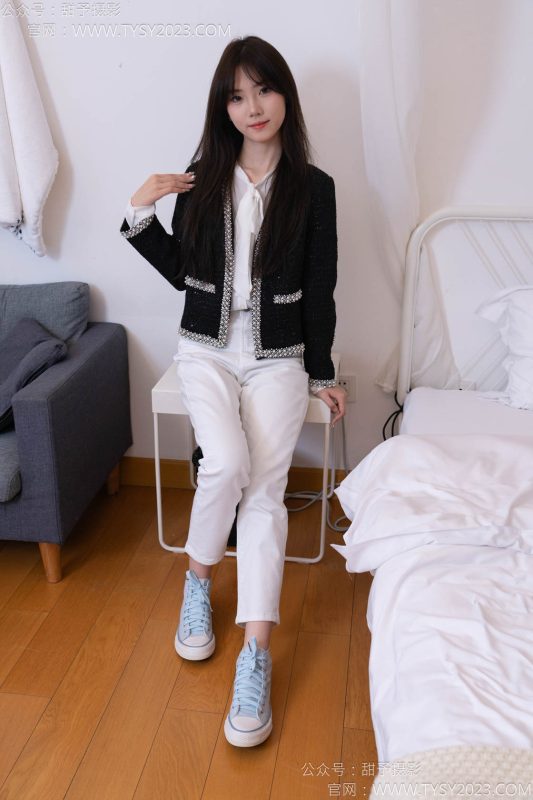 甜予摄影171期：璇璇-帆布鞋、白棉袜、抖腿剧情-觅颜社