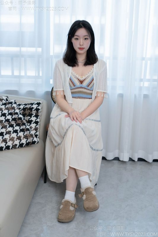 甜予摄影173期：小葵-棉鞋、白棉袜、薄肉丝（脚尖加固）-觅颜社