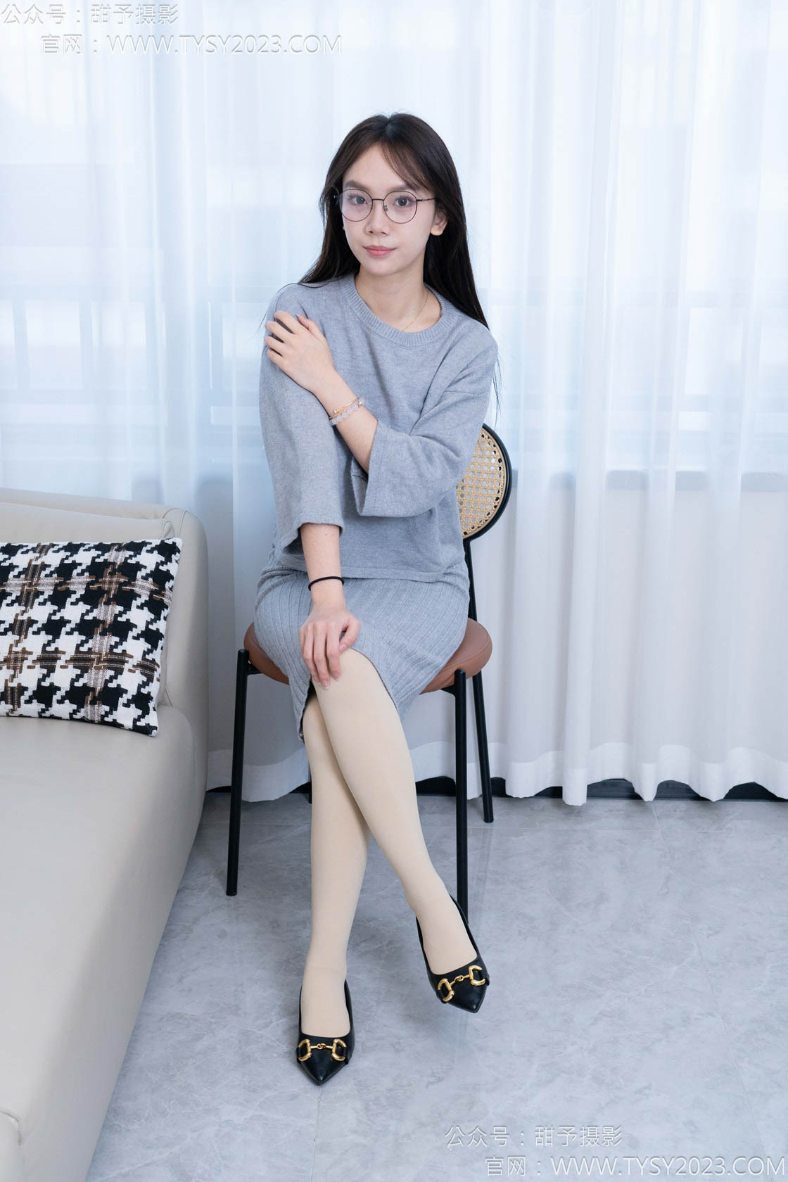 甜予摄影174期：贝壳-平底鞋、厚肉丝（120D）-觅颜社