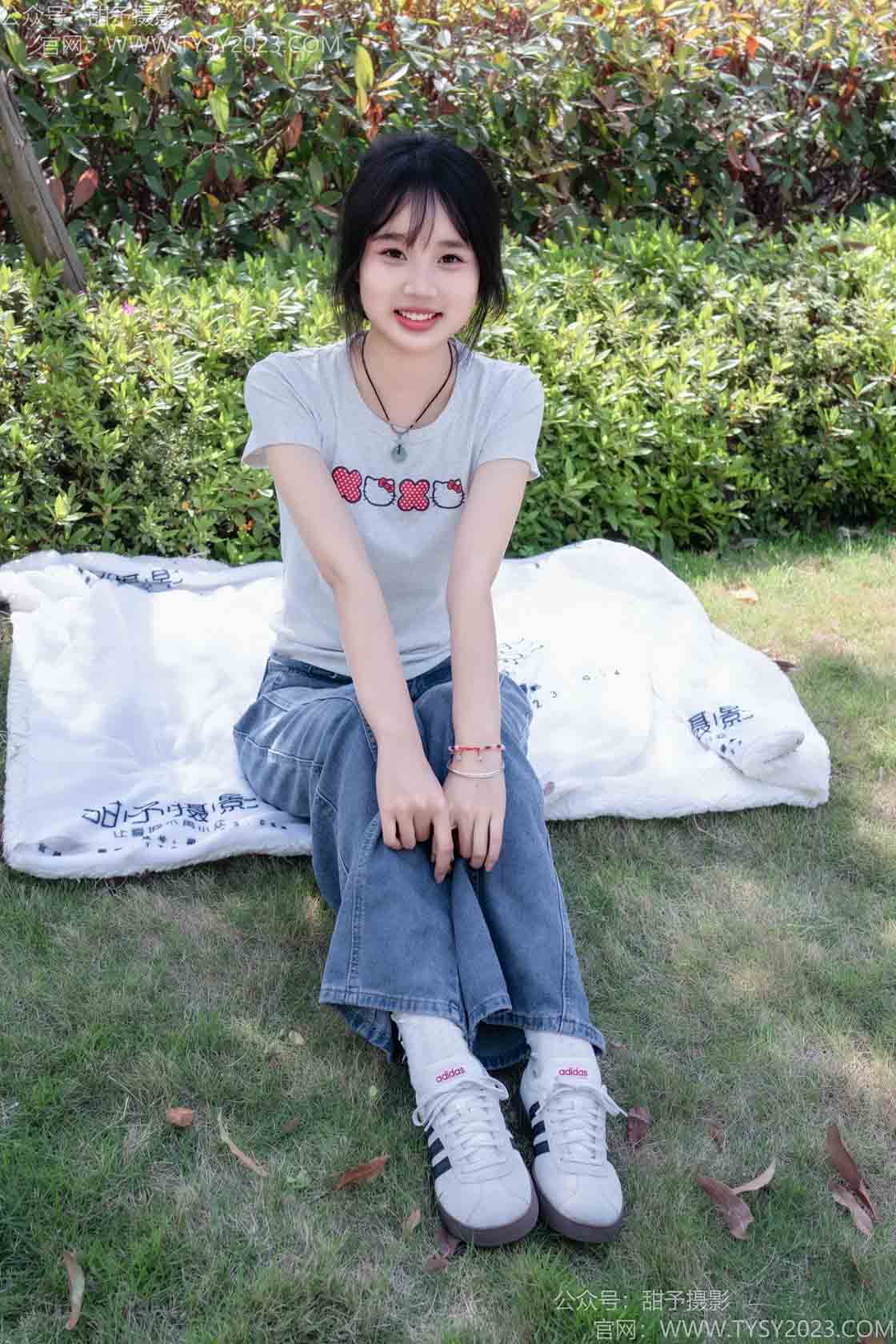 图片[2]-甜予摄影194期：小橙子-板鞋、白棉袜、裸足-觅颜社