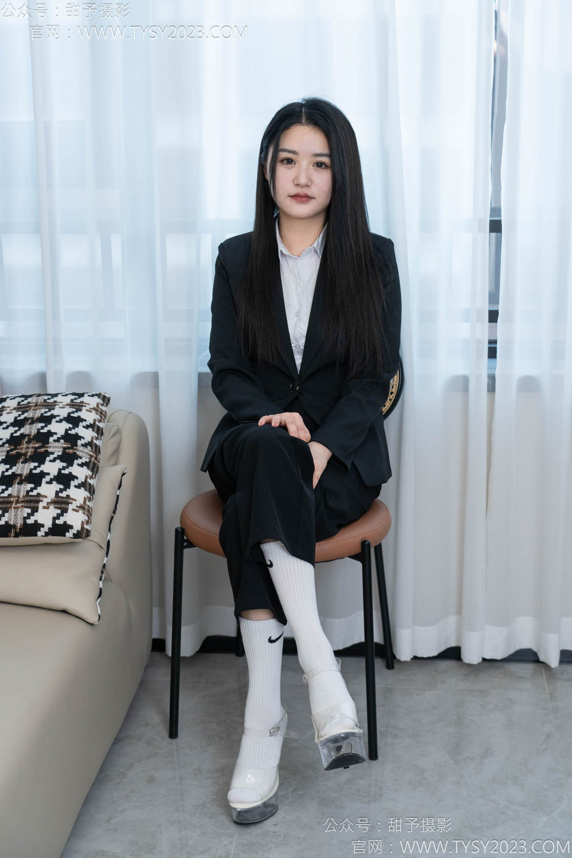 图片[2]-甜予摄影147期：澜澜-凉鞋、高跟鞋2双、长腿袜1双、白棉袜3双-觅颜社