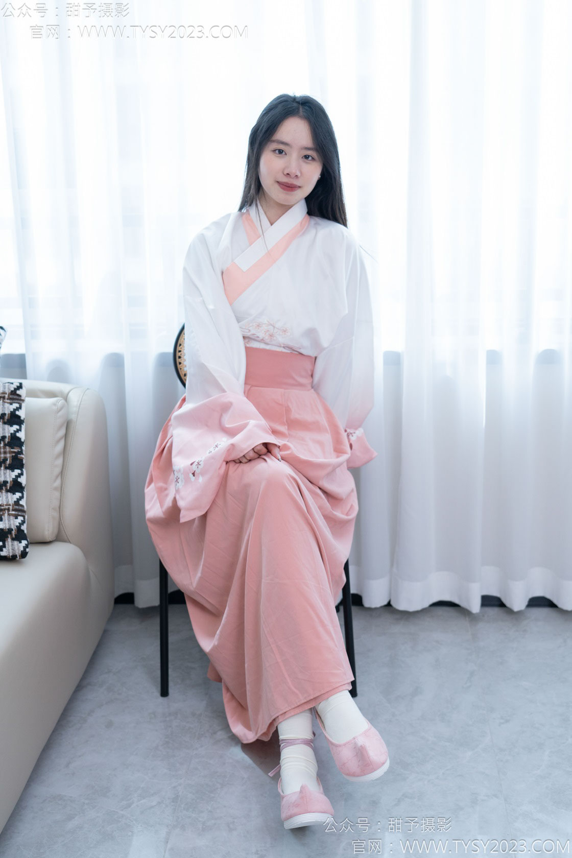 图片[3]-甜予摄影183期：知知-布鞋、白棉袜、裸足-觅颜社