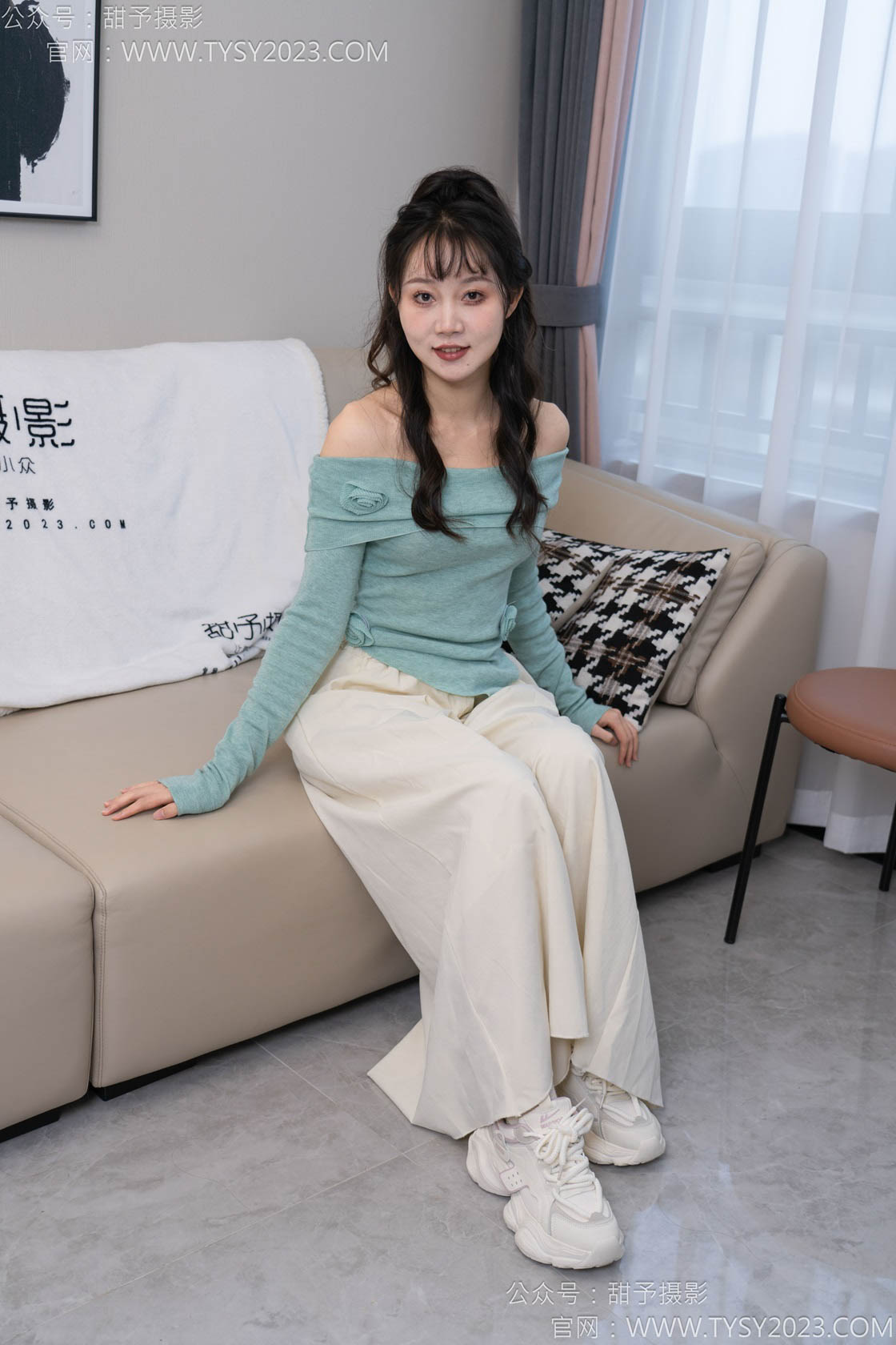 图片[3]-甜予摄影125期：丹丹-运动鞋、白棉袜、裸足-觅颜社