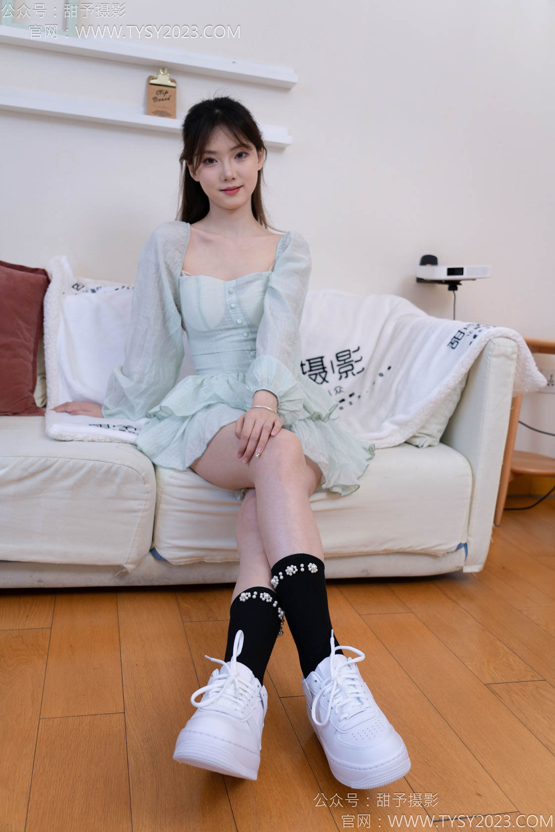 图片[4]-甜予摄影136期：璇璇-板鞋、黑棉袜-觅颜社