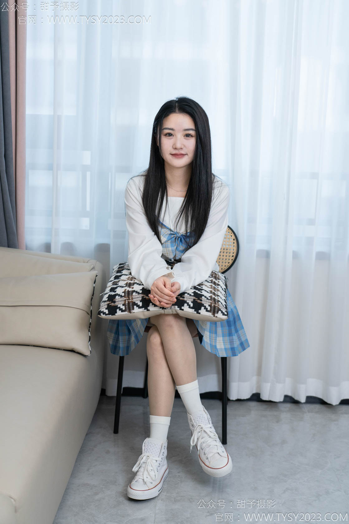 图片[4]-甜予摄影154期：澜澜-帆布鞋、白棉袜、薄灰丝（脚尖加固）、跺脚抖腿剧情-觅颜社