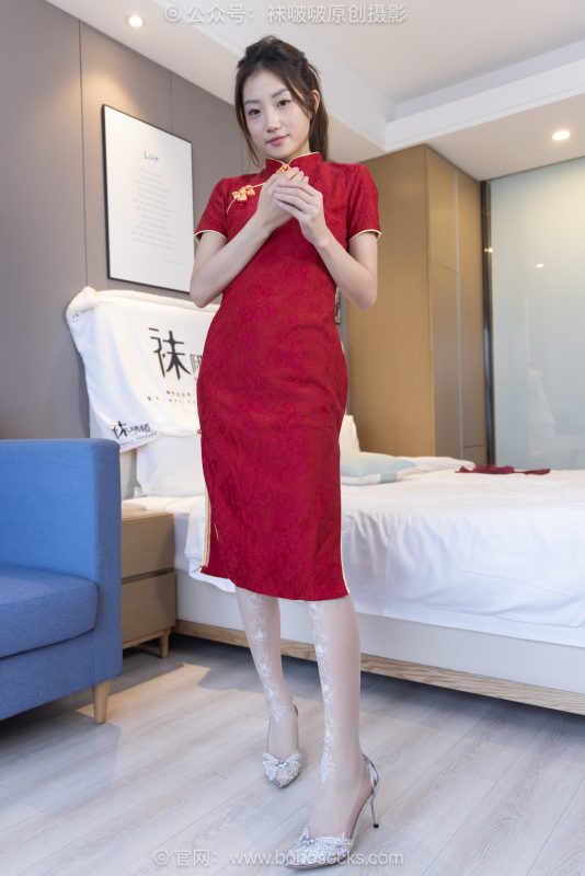 袜啵啵485期：小沫-高跟鞋、高跟凉鞋、红丝（脚尖加固款）、花纹白丝（脚尖加固款）、短肉丝（脚尖透明款）、新年旗袍-觅颜社