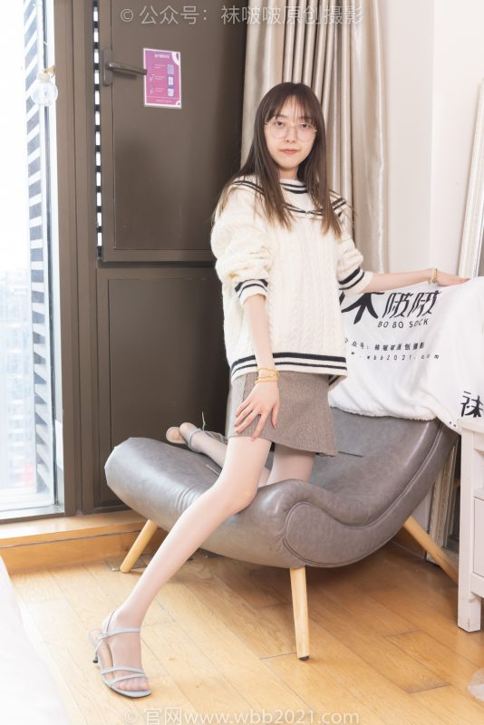 袜啵啵361期：稚予-高跟凉鞋、平底鞋、超薄黑丝（脚尖透明款）、灰丝（脚尖透明款）、裸足穿鞋-觅颜社