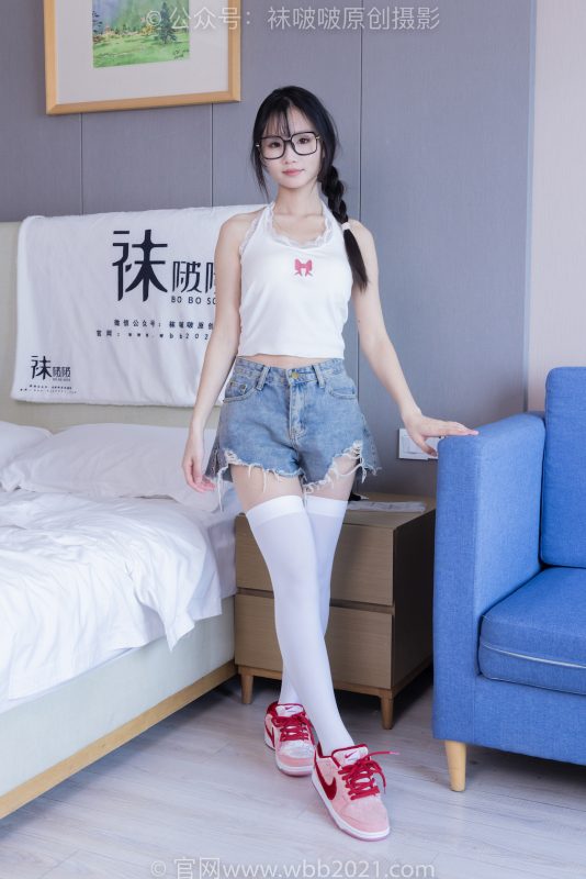 袜啵啵390期：甜甜圈-板鞋、厚黑丝大腿袜、厚白丝大腿袜-觅颜社