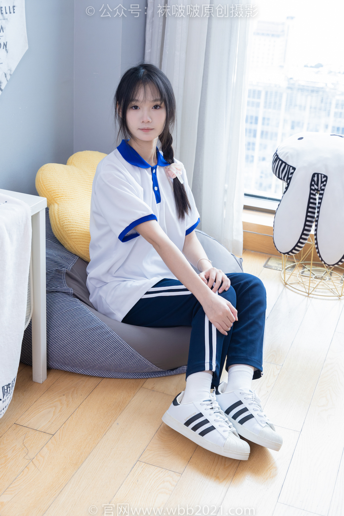 袜啵啵366期 甜甜圈