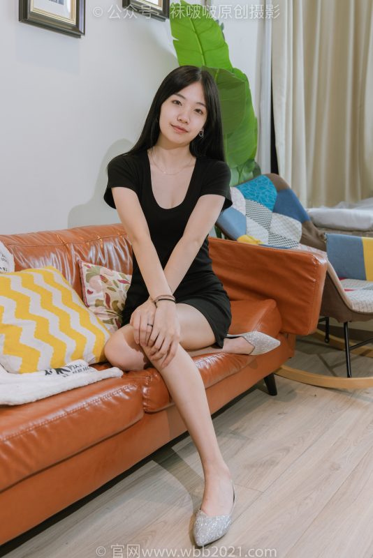 袜啵啵363期：小甜豆-两双平底鞋、黑色船袜、白色堆堆丝袜、裸足-觅颜社