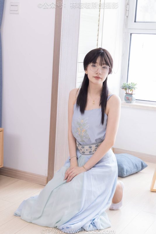 BoBoSocks袜啵啵 NO.643 小甜豆-汉服、白船袜、薄肉丝、裸足、挠痒 [164P-1V-6.7GB]-觅颜社