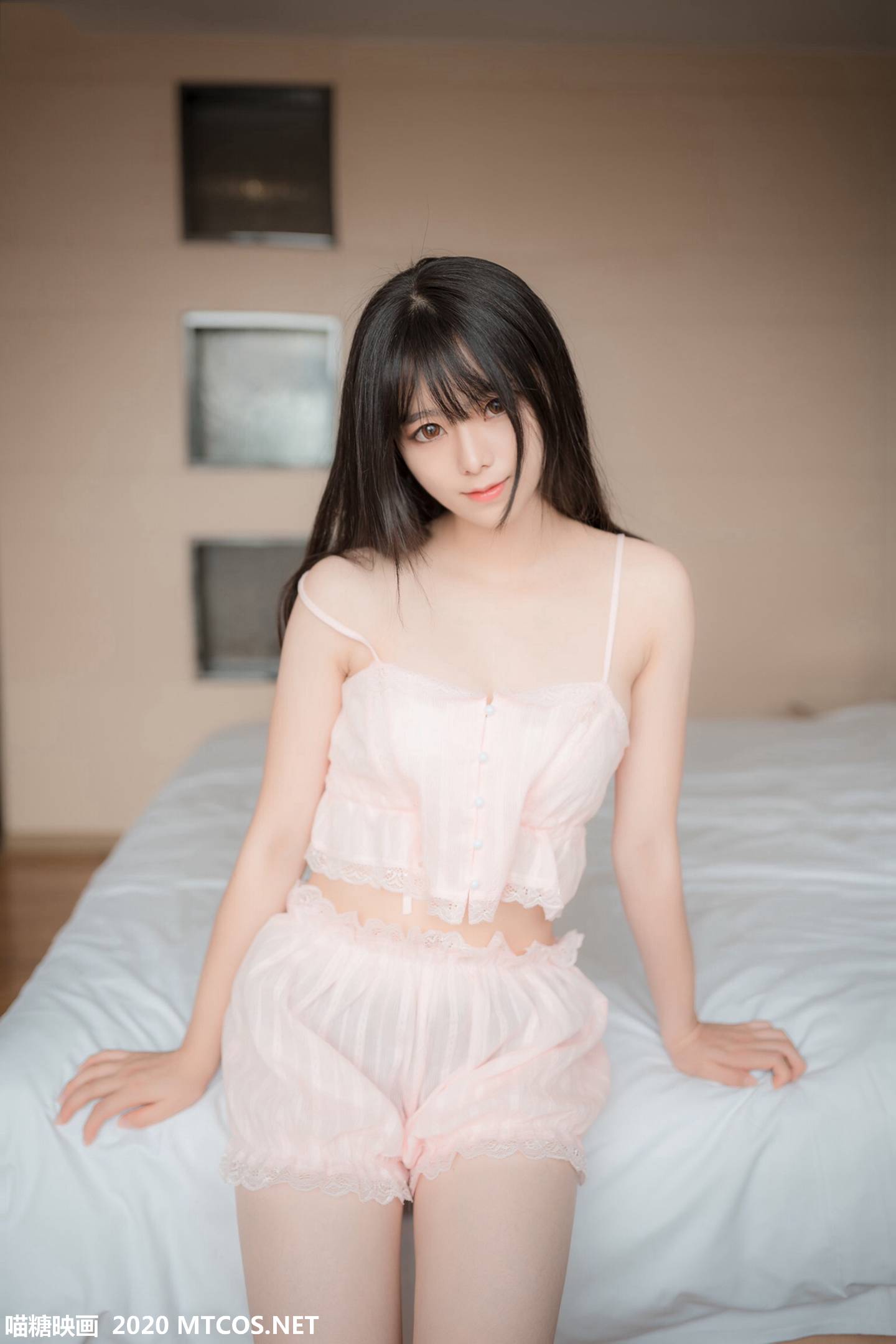 图片[3]-喵糖映画 VOL.104 粉色吊带睡衣