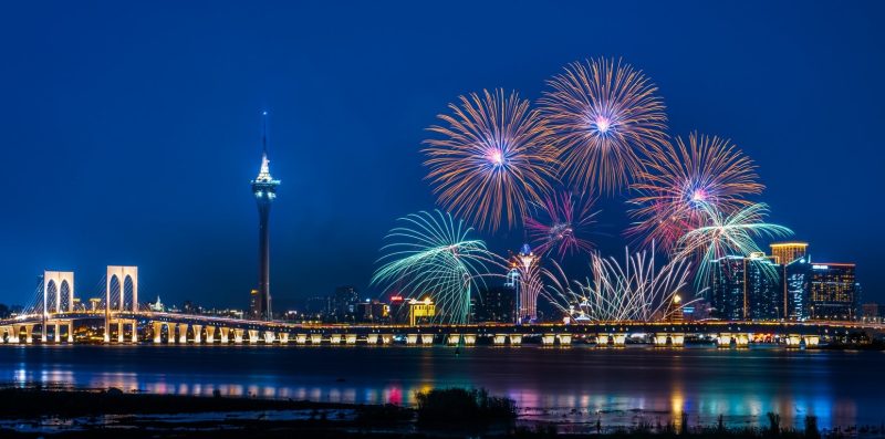 谭国球作品-觅颜社