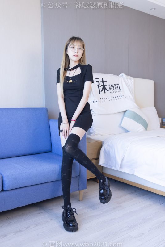 袜啵啵270期：稚予-高跟鞋、皮鞋、厚黑丝、黑色大腿棉袜-觅颜社