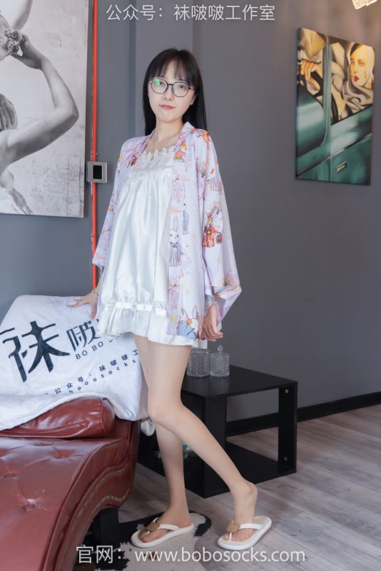 袜啵啵112期：稚予-人字拖、肉丝（脚尖透明款）、裸足-觅颜社