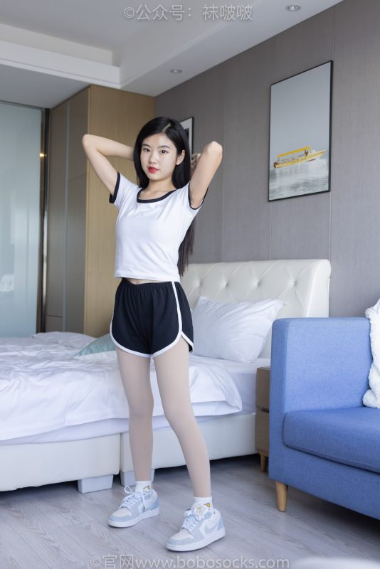 袜啵啵031期：小奶熊-AJ板鞋、白棉袜、厚肉丝-觅颜社