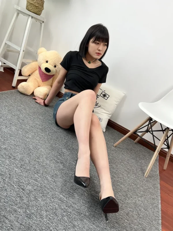 三禾摄影 NO.029 牛仔裙 高跟鞋 [225P-1V-1.4GB]-觅颜社