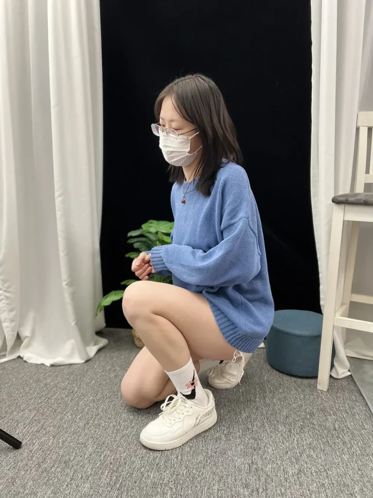 图片[3]-三禾摄影 NO.033 休闲短裤 棉袜 小白鞋