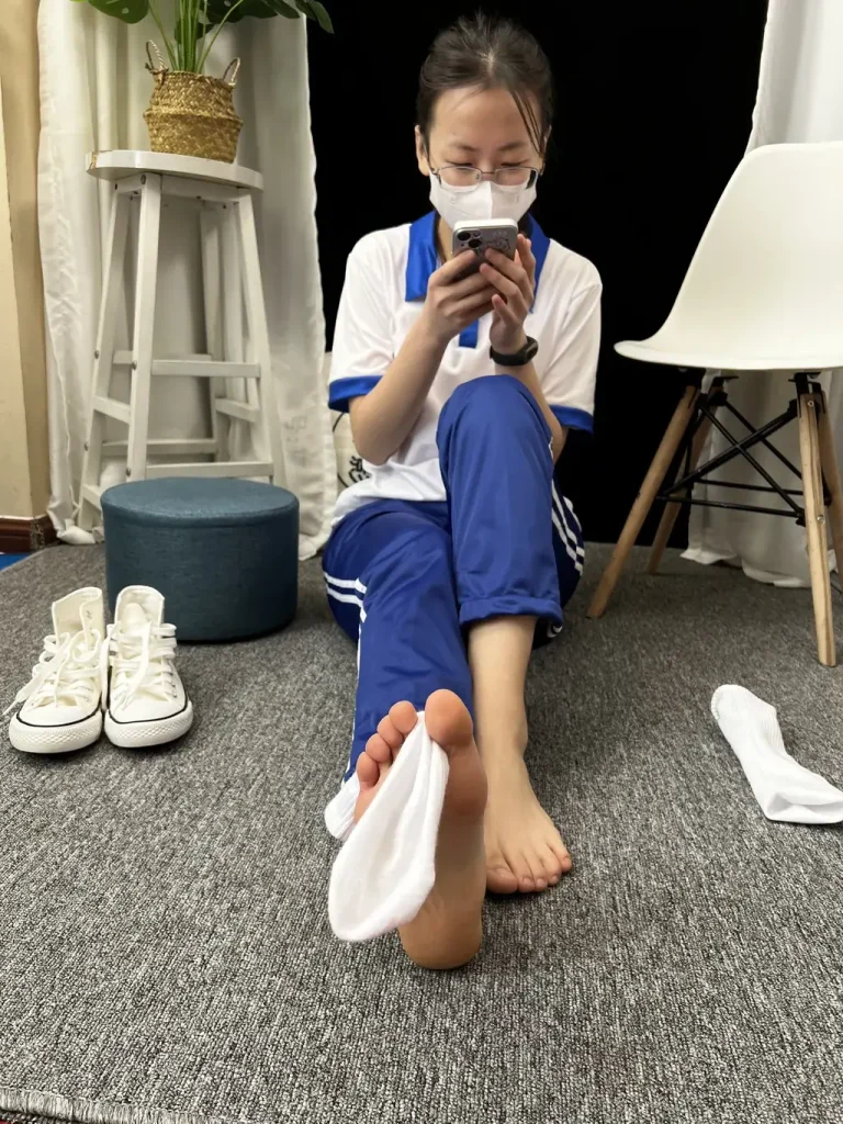 图片[2]-三禾摄影 NO.034 校服 棉袜 帆布鞋