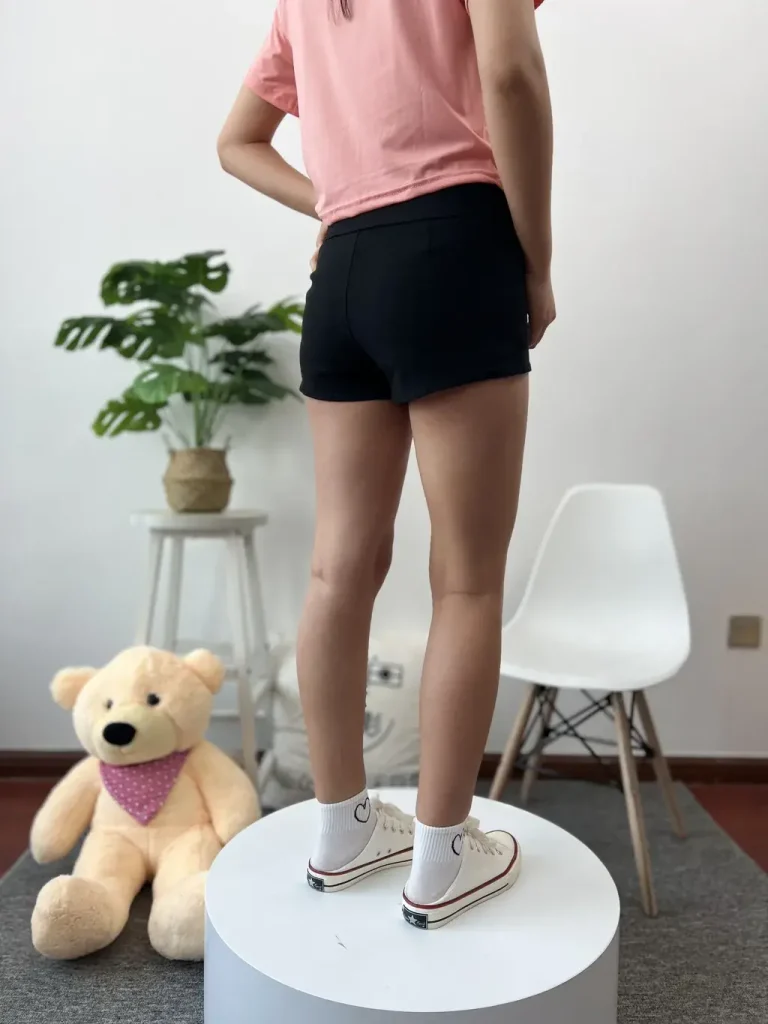 图片[4]-三禾摄影 NO.037 休闲短裤 棉袜 帆布鞋