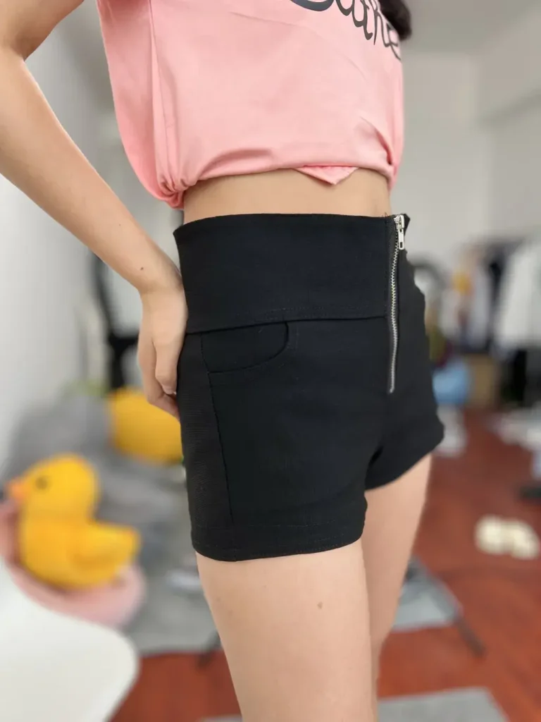 图片[3]-三禾摄影 NO.037 休闲短裤 棉袜 帆布鞋