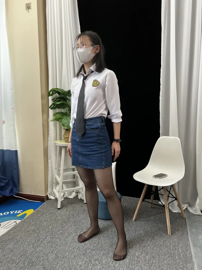 图片[3]-三禾摄影 NO.048 牛仔裙 黑丝 高跟