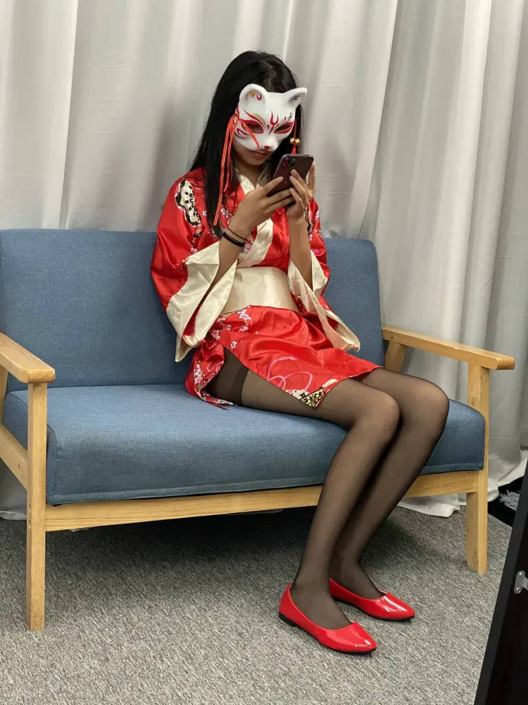 图片[2]-三禾摄影 NO.052 和服 黑丝 肉丝 平底鞋